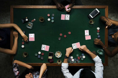 Bài rác trong Poker là gì? Các thuật ngữ bài rác trong Poker